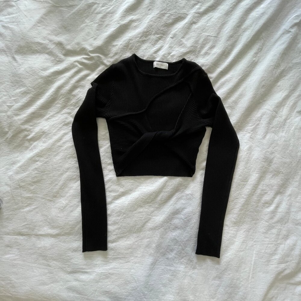 Meshki Black knit crop